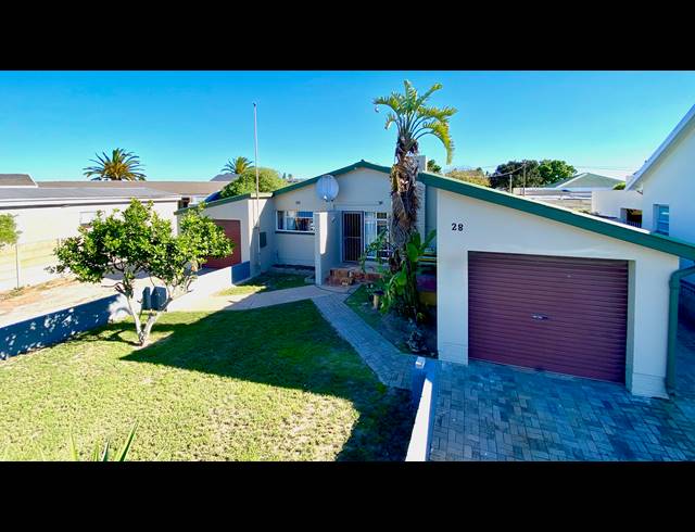 4 BEDROOM HOUSE FOR SALE IN LAAIPLEK